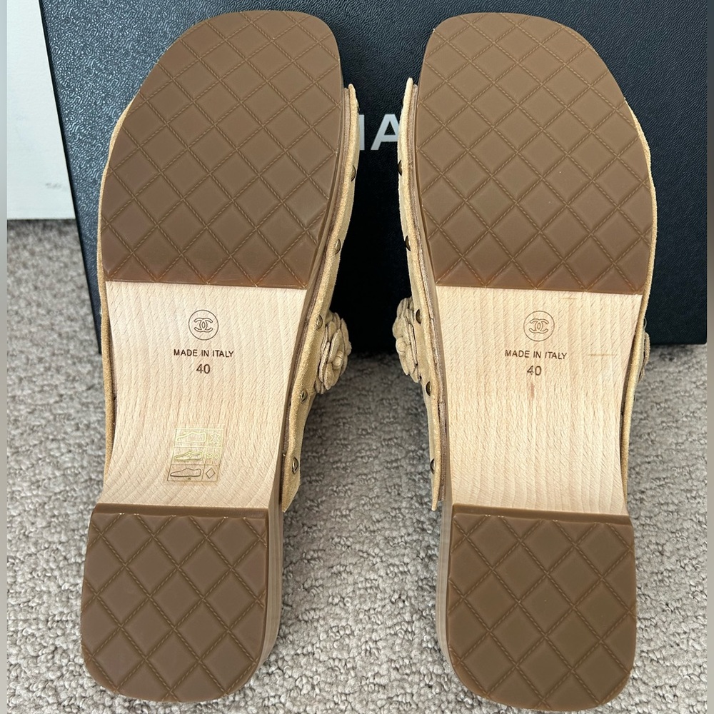 Chanel clogs NWT - Picture 4 of 7